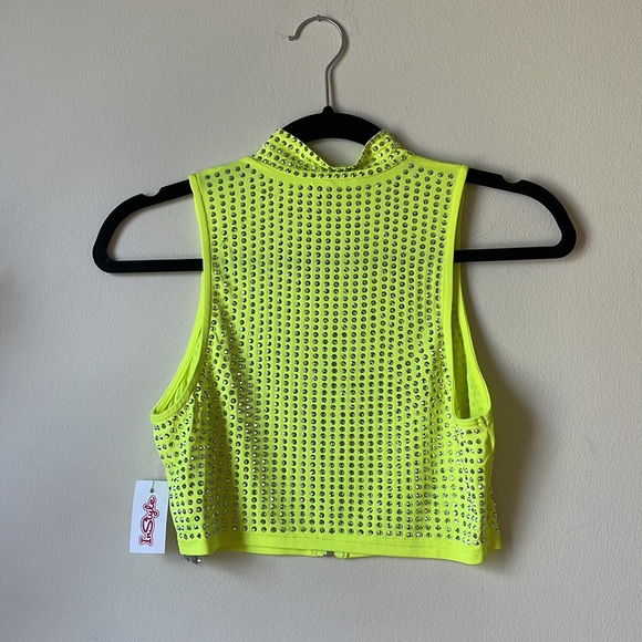 Like green bedazzled  shorts set BRAND NEW - Picture 3 of 4